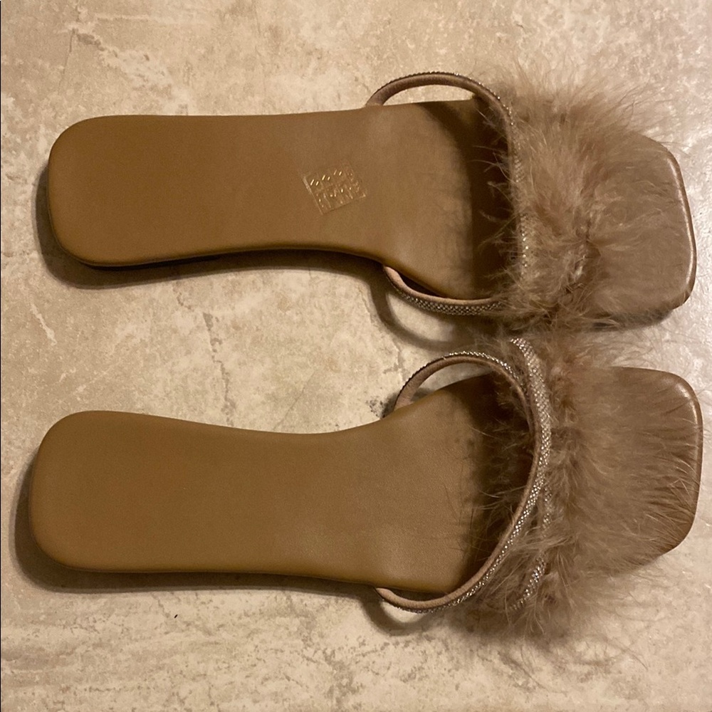 Elegant Tan Fur Slide Sandals